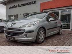 Gris aluminium Gebraucht 2007 Peugeot 207 Filou Kleinwagen | 1.595 € (Superpreis)