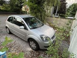 Grau Gebraucht 2007 Ford Fiesta Style Kleinwagen | 1.250 € (Guter Preis)