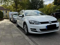 Weiß Gebraucht 2016 VW Golf VII LOUNGE Kombi | 6.799 € (Fairer Preis)