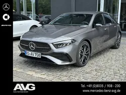 Grau Gebraucht 2025 Mercedes A200 AMG Kleinwagen | 34.900 € (Fairer Preis)