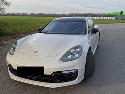 Grau Gebraucht 2019 Porsche Panamera GTS Limousine | 89.500 €