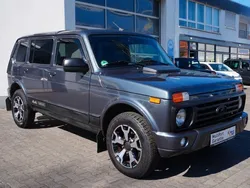 Grau Gebraucht 2020 Lada Urban SUV | 15.990 € (Fairer Preis)