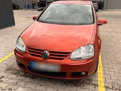 Orange Gebraucht 2006 VW Golf V Kleinwagen | 2.150 € (Fairer Preis)
