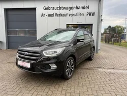 Iridiumschwarz metallic Gebraucht 2019 Ford Kuga ST-Line SUV | 15.900 € (Guter Preis)