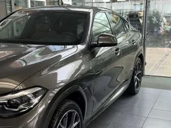 Grau Gebraucht 2022 BMW X6 M Sport SUV | 74.999 € (Teuer)