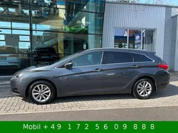 Grau Gebraucht 2016 Hyundai i40 Trend Kombi | 9.000 € (Guter Preis)