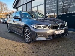 Mineralgrau Gebraucht 2022 BMW 330e Sport Line Kombi | 24.990 € (Superpreis)