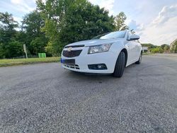 Weiß Gebraucht 2012 Chevrolet Cruze Limousine | 4.899 € (Fairer Preis)