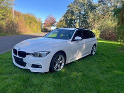Weiß Gebraucht 2018 BMW 320 M Sport Kombi | 18.000 € (Guter Preis)