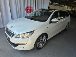 Weiß Gebraucht 2016 Peugeot 308 Style Kombi | 10.990 € (Etwas zu teuer)