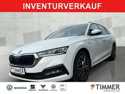 Moonweiss metallic Gebraucht 2021 Skoda Octavia Clever Kombi | 18.981 € (Fairer Preis)
