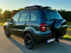 Grau Gebraucht 2004 Toyota RAV4 Executive SUV | 6.900 € (Etwas zu teuer)