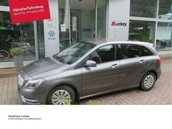 Grau Gebraucht 2014 Mercedes B180 Van / Kleinbus | 9.700 € (Guter Preis)