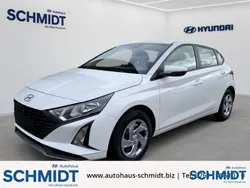 Weiss Neu 2025 Hyundai i20 Select Limousine | 18.490 € (Fairer Preis)