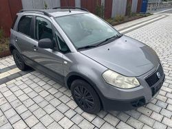 Grau Gebraucht 2007 Fiat Sedici SUV | 2.499 € (Fairer Preis)