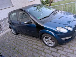 Blau Gebraucht 2004 Smart ForFour Kleinwagen | 1.200 € (Fairer Preis)