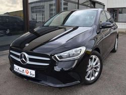 Nachtschwarz Gebraucht 2022 Mercedes B200 Van / Kleinbus | 22.690 € (Guter Preis)