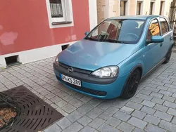 Blau Gebraucht 2002 Opel Corsa Kleinwagen | 700 €