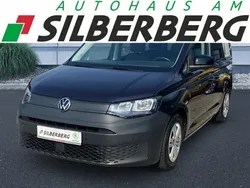 Blau Gebraucht 2021 VW Caddy Basis Van / Kleinbus | 18.939 € (Fairer Preis)