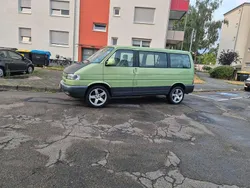 Grün Gebraucht 1998 VW Multivan Van / Kleinbus | 12.899 €