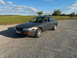Grau Gebraucht 1992 Toyota Camry Limousine | 3.200 €