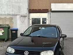 Schwarz Gebraucht 2002 VW Golf IV Limousine | 500 € (Superpreis)