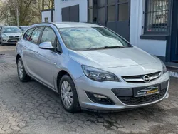 Silber Gebraucht 2014 Opel Astra Kombi | 6.650 € (Fairer Preis)