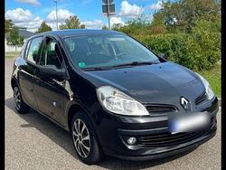 Gebraucht 2006 Renault Clio II Kleinwagen | 1.750 €
