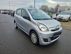 Silber Gebraucht 2012 Daihatsu Cuore Kleinwagen | 999 € (Superpreis)