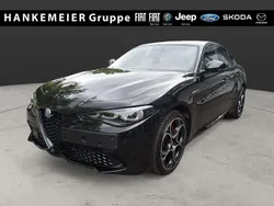 Schwarz Gebraucht 2024 Alfa Romeo Giulia Premium Limousine | 39.990 € (Fairer Preis)
