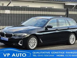 Black sapphire metallic Gebraucht 2021 BMW 530e Luxury Line Kombi | 24.980 € (Superpreis)