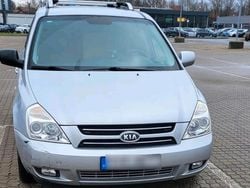Silber Gebraucht 2007 Kia Carnival Van / Kleinbus | 1.850 € (Superpreis)