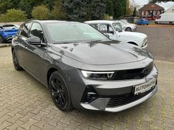 Grau Gebraucht 2023 Opel Astra GS Line Limousine | 23.950 € (Fairer Preis)