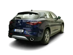 Blau Gebraucht 2018 Alfa Romeo Stelvio Super SUV | 33.349 € (Teuer)