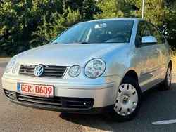 Silber Gebraucht 2005 VW Polo Cricket Kleinwagen | 1.850 € (Fairer Preis)