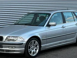 Silber Gebraucht 2001 BMW 330 Performance Kombi | 1.800 € (Superpreis)