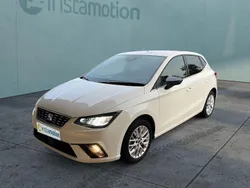 Weiß Gebraucht 2023 Seat Ibiza Kleinwagen | 17.499 € (Fairer Preis)