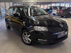 Schwarz Gebraucht 2017 Skoda Rapid Limousine | 11.800 € (Etwas zu teuer)