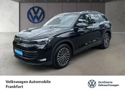 Deep black perleffekt Gebraucht 2024 VW Tiguan Life SUV | 38.450 € (Etwas zu teuer)