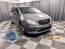 Grau Gebraucht 2022 Chrysler Pacifica Touring SUV | 45.980 € (Fairer Preis)