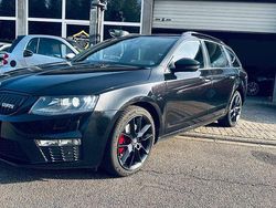 Schwarz Gebraucht 2016 Skoda Octavia RS Kombi | 10.990 € (Superpreis)