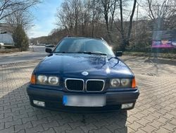 Blau Gebraucht 1997 BMW 318 Kombi | 4.400 € (Guter Preis)