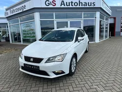 Weiß Gebraucht 2014 Seat Leon Style Limousine | 7.999 € (Etwas zu teuer)