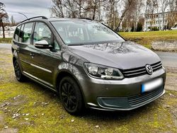 Grau Gebraucht 2012 VW Touran Van / Kleinbus | 6.990 € (Fairer Preis)