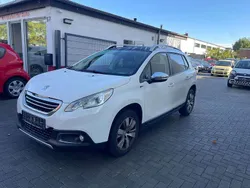 Weiß Gebraucht 2015 Peugeot 2008 Style SUV | 4.999 € (Guter Preis)