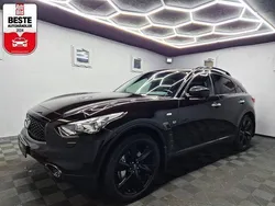 Infiniti QX70
