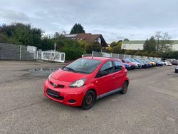 Rot Gebraucht 2010 Toyota Aygo Kleinwagen | 850 € (Superpreis)