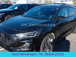 Schwarz Gebraucht 2025 Ford Focus ST-Line X Limousine | 26.890 € (Fairer Preis)