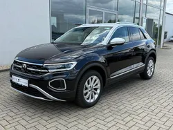 Schwarz Gebraucht 2024 VW T-Roc Style SUV | 29.980 € (Fairer Preis)