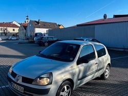 Schwarz Gebraucht 2003 Renault Clio II Authentique Limousine | 999 € (Superpreis)